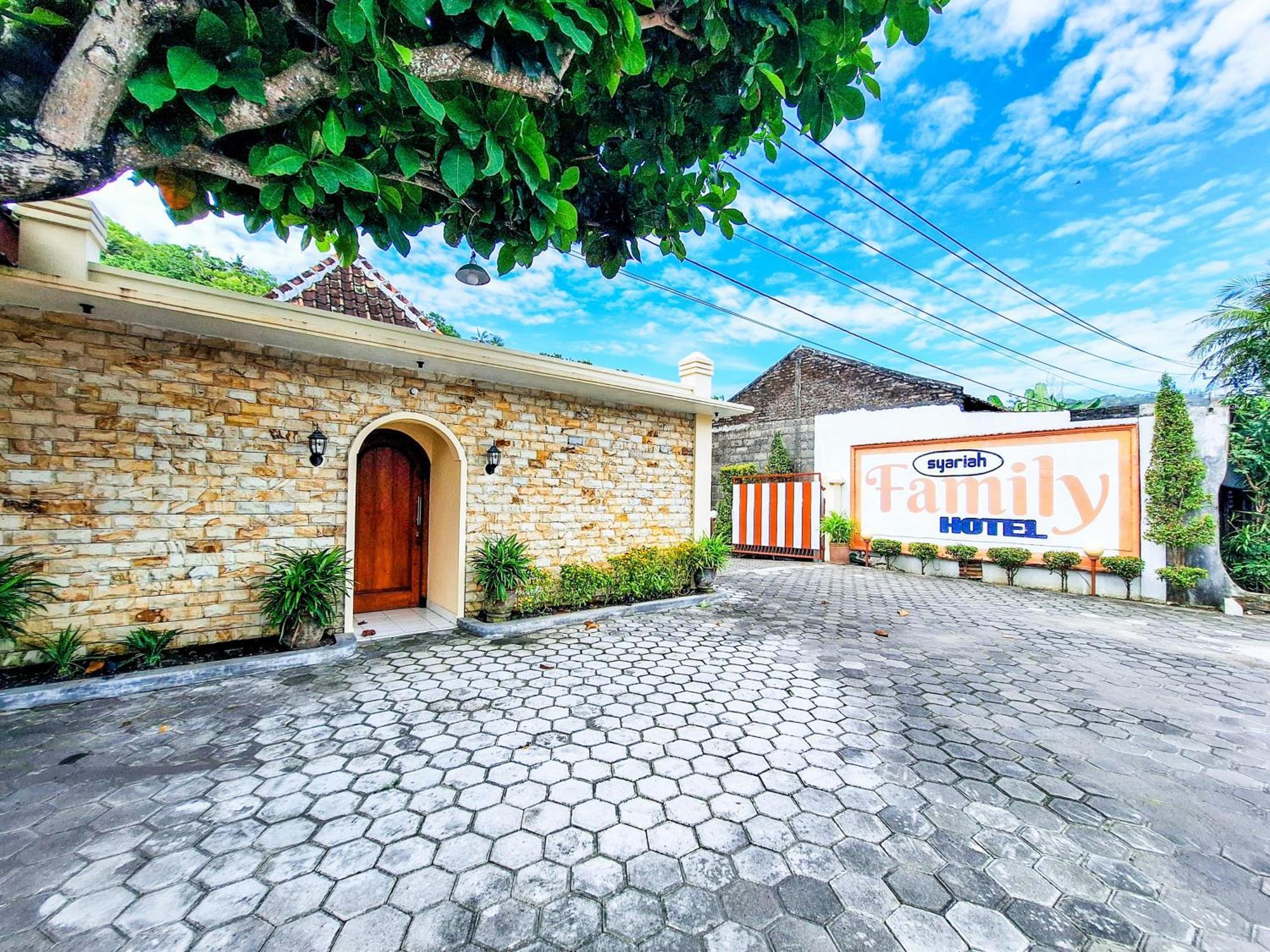 Hotel Family Syariah 1 Parangtritis Redpartner Εξωτερικό φωτογραφία